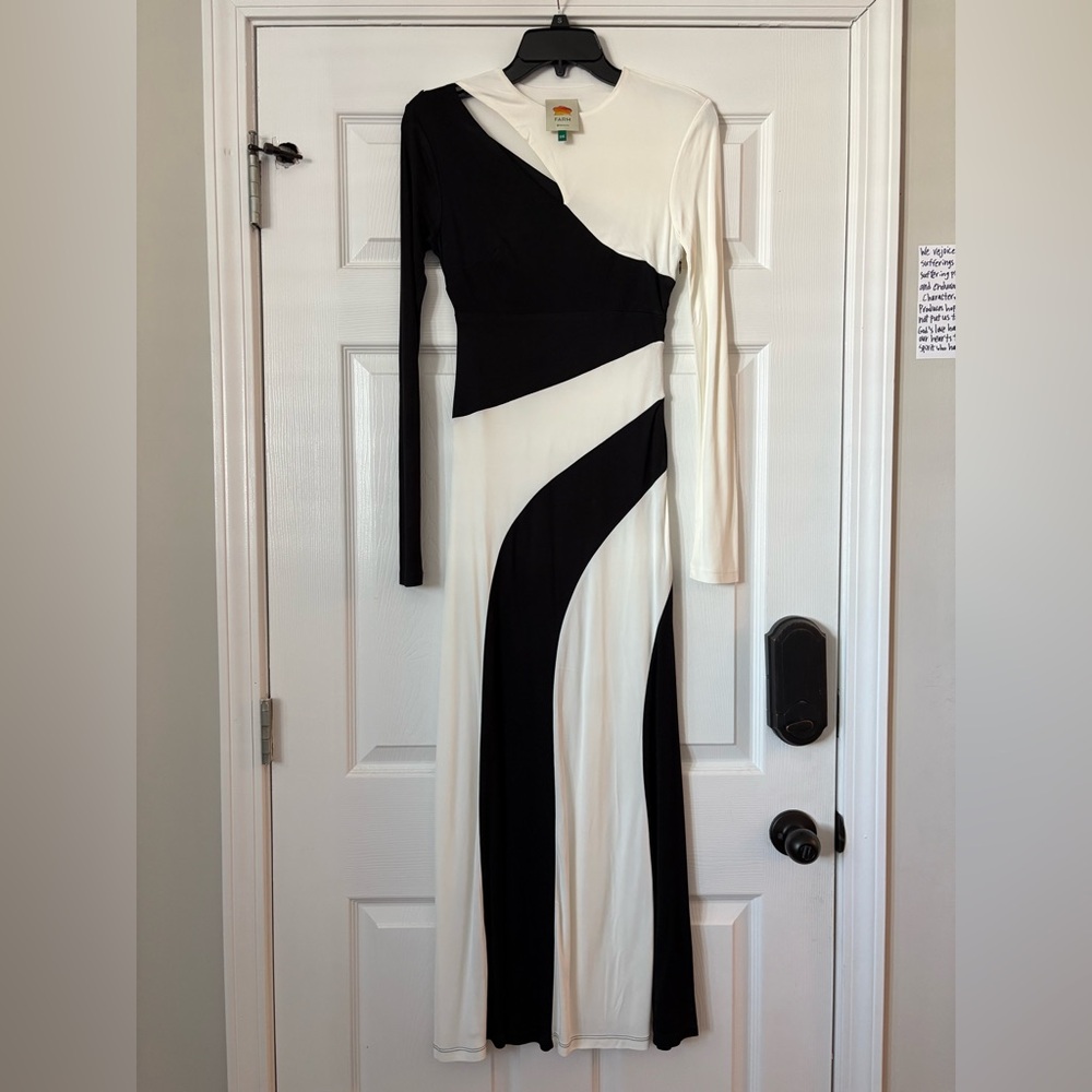 FARM Rio Black & White Long-Sleeve Colorblock Maxi Dress